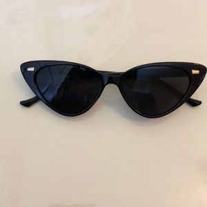 Cat eye sunglasses